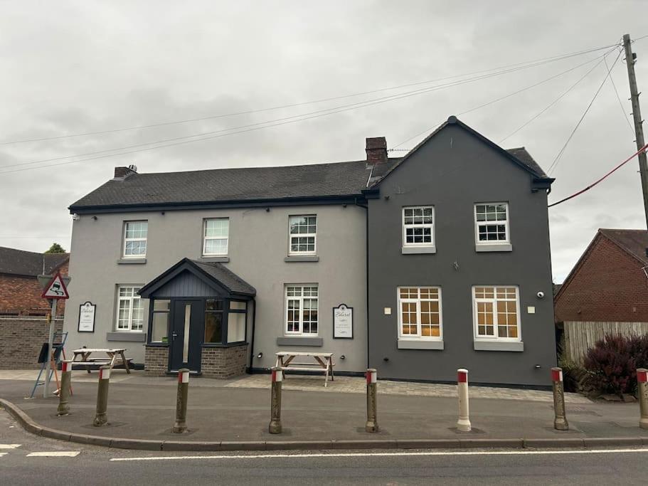 Luxury Countryside Stay - Waters Upton, Telford Dış mekan fotoğraf